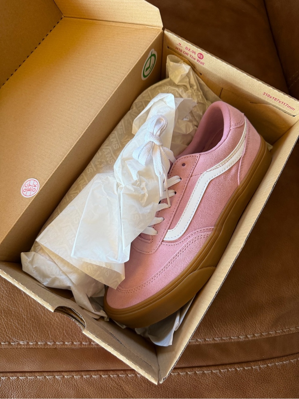 Vans Brooklyn LS in Gum Pink Suede